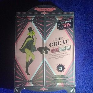 Benefit Makeup - Benefit 'The Great Brownanza' packaging Benefit Makeup - Benefit 'The Great Brownanza' packaging